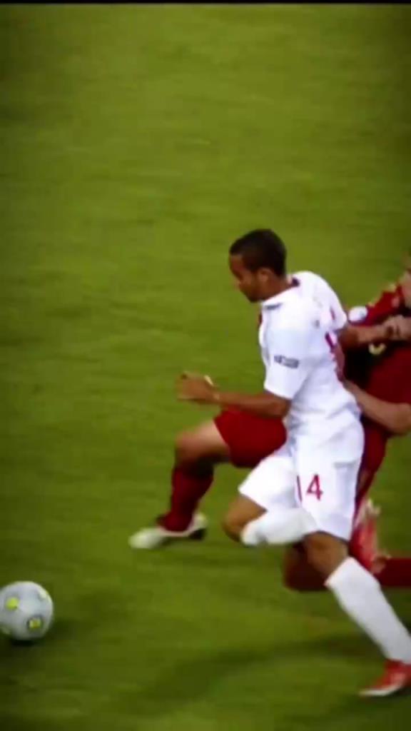 人生贏家！榮譽(yù)佳人伴其左右！胡梅爾斯國家隊(duì)生涯混剪！