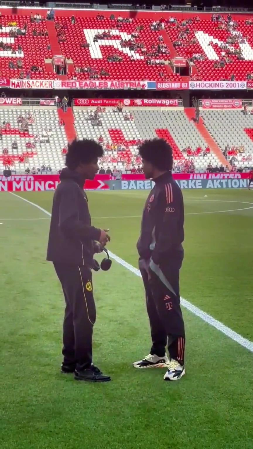 一模一樣的蓬蓬頭！一時(shí)分不清阿德耶米和格納布里了！